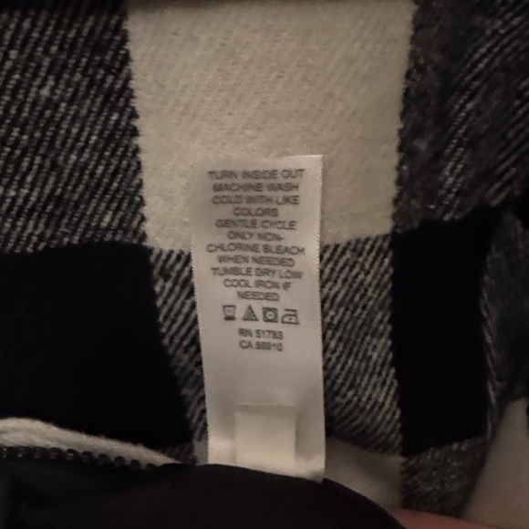 Black and White Checkered Women's Zip Up Vest With Pockets - Picture 5 of 9